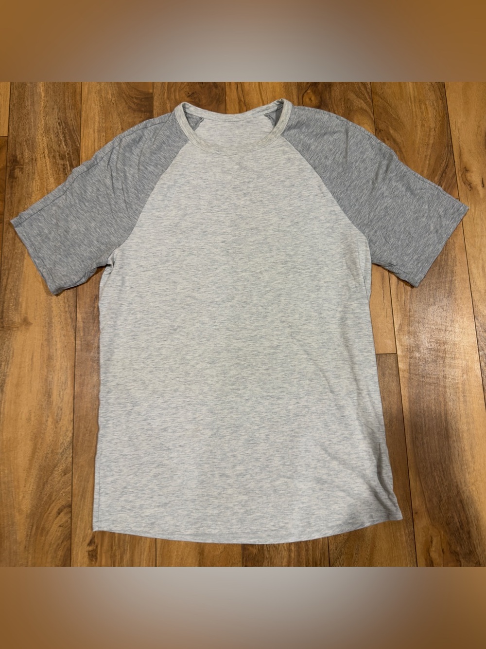 Lululemon Men’s Raglan Baseball Short Sleeve Tee Gray Size M